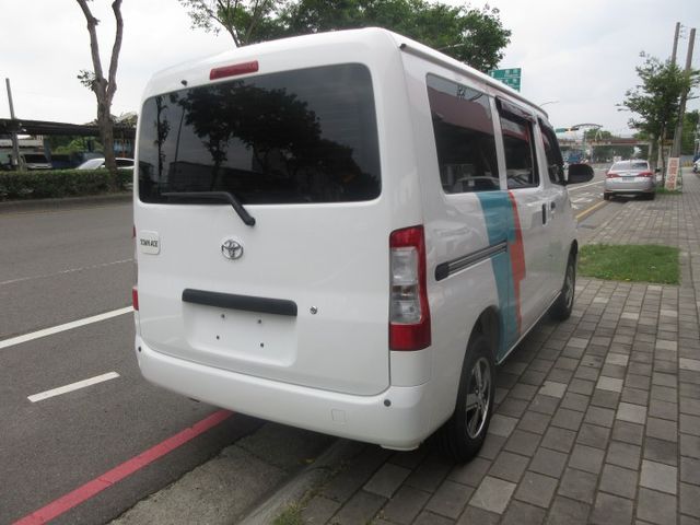 2023年豐田 TOWN ACE 頂級款 自排 里程保證4274公里 車美好開 可全貸 歡迎賞車  第2張相片