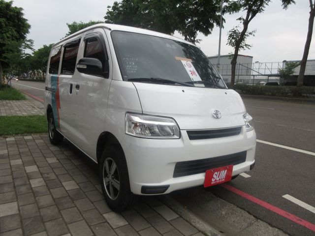 2023年豐田 TOWN ACE 頂級款 自排 里程保證4274公里 車美好開 可全貸 歡迎賞車  第3張相片