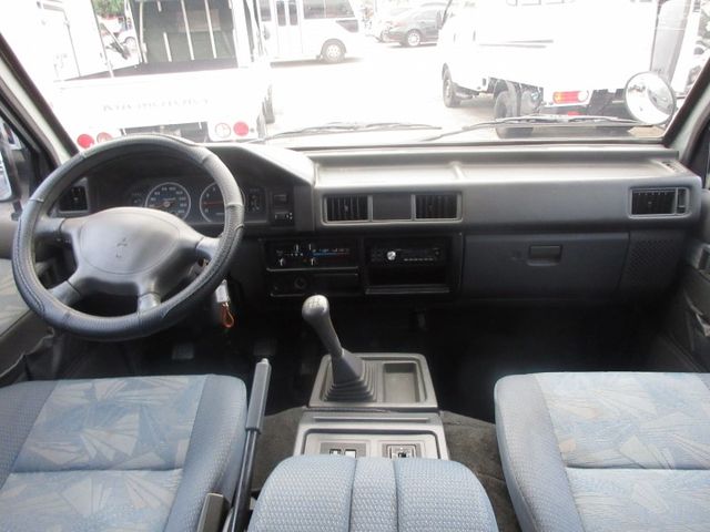 2010年得利卡 客貨版 里程保證13萬多 一手車 車美好開 可全貸 歡迎賞車  第8張相片