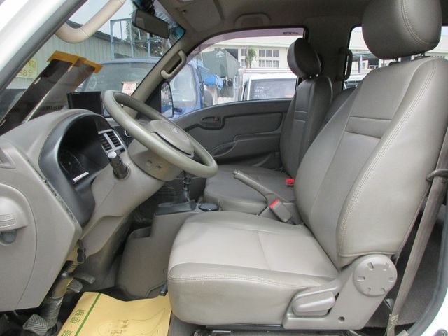 2021年波特雙箱 手排 尾門 僅跑6萬多 車美好開 可全貸 歡迎賞車!!  第5張相片