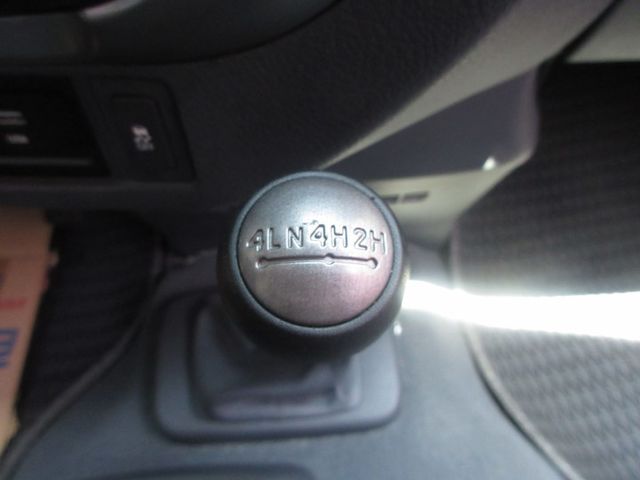 2022年卡旺雙箱 4x4 里程保證跑25216公里 車美好開 可全貸 歡迎賞車!!  第13張相片
