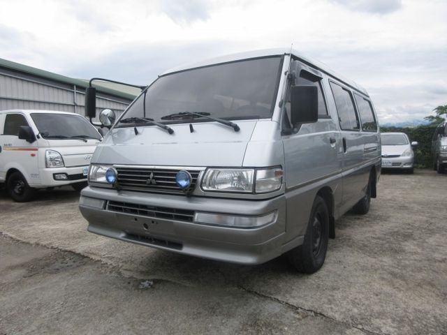 2010年得利卡 客貨版 里程保證12萬多 一手車 車美好開 可全貸 歡迎賞車  第1張相片