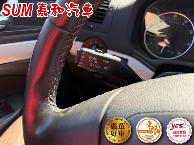 SUM嘉和汽車OCTAVIA 定速/胎壓偵測器/音響螢幕主機  第6張相片