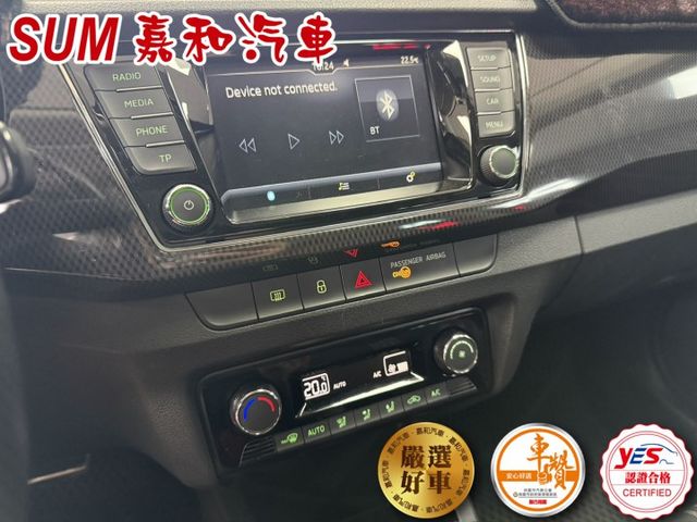 SUM嘉和汽車FABIA天窗/恆溫空調/倒車雷達/後視鏡方向燈  第6張相片