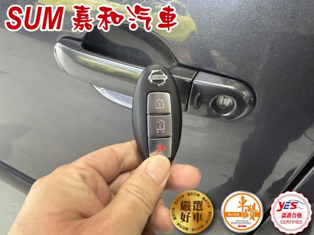 SUM嘉和汽車LIVINA免鑰匙發車/螢幕/恆溫空調/車頂架  第11張相片