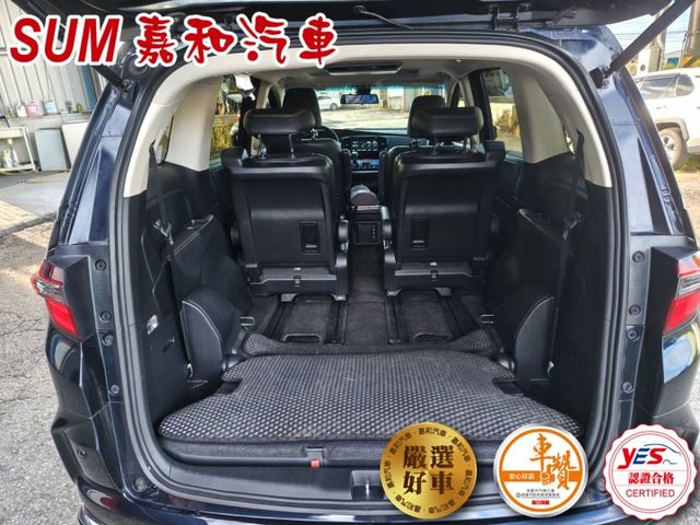 SUM嘉和汽車ODYSSEA 電動滑門/中間有大螢幕/主駕電動椅/免鑰匙發車  第14張相片