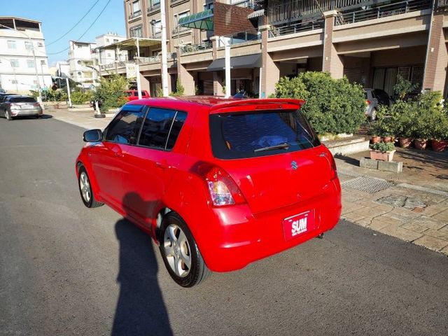 頂配~I-KEY~電動椅~倒車影像~恆溫~雙安~ABS~衛星導航~場內小車數十台~歡迎預約賞車~輕鬆全額貸~  第4張相片