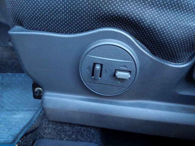 頂配~I-KEY~電動椅~倒車影像~恆溫~雙安~ABS~衛星導航~場內小車數十台~歡迎預約賞車~輕鬆全額貸~  第11張相片