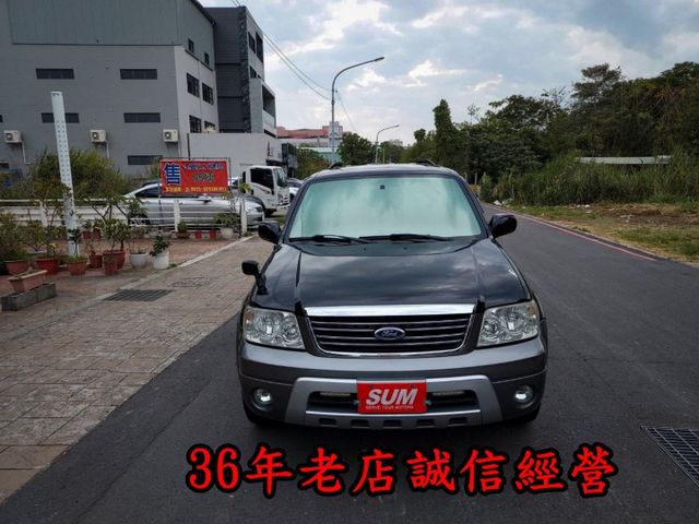 ~天窗~新款黑內裝~4WD~安卓機~車庫車~低里程~空間大~內裝美~場內國民車數十台~歡迎預約賞車~輕鬆全額貸~  第1張相片