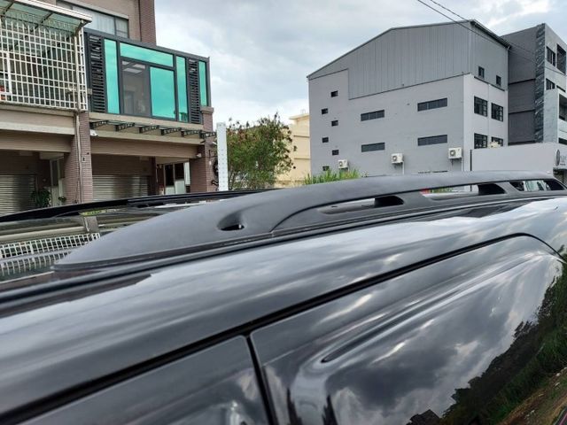 ~天窗~新款黑內裝~4WD~安卓機~車庫車~低里程~空間大~內裝美~場內國民車數十台~歡迎預約賞車~輕鬆全額貸~  第15張相片