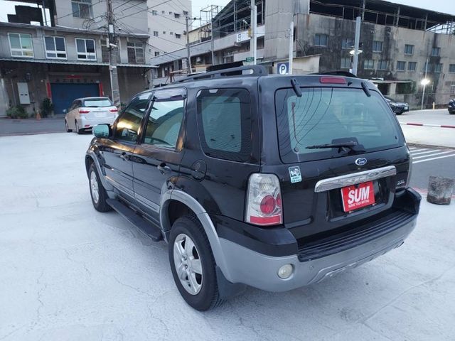 ~天窗~車頂行李架~雙安~ABS~空間大內裝美~經濟實惠的休旅車~現場國民車數十台~歡迎預約賞車~輕鬆全額貸~  第5張相片