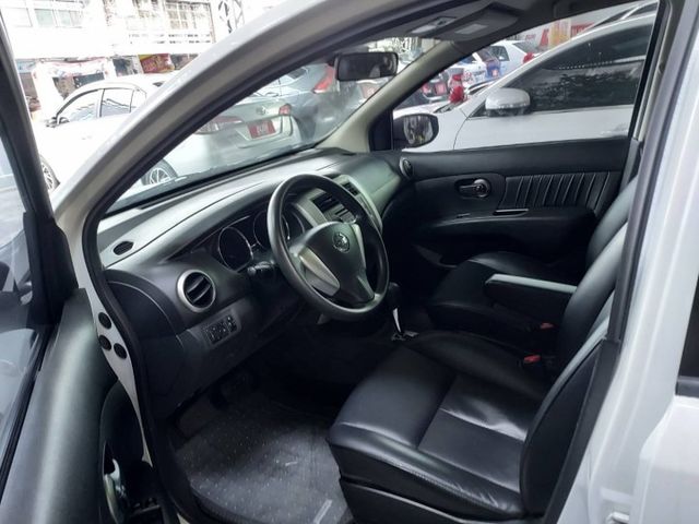 ~車頂架~雙安~ABS~空間大內裝美~場內國民車數十台~歡迎預約賞車~輕鬆全額貸~  第7張相片