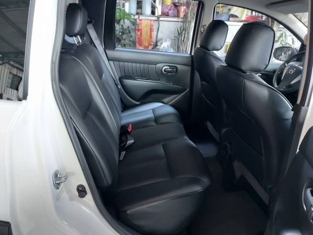 ~車頂架~雙安~ABS~空間大內裝美~場內國民車數十台~歡迎預約賞車~輕鬆全額貸~  第10張相片