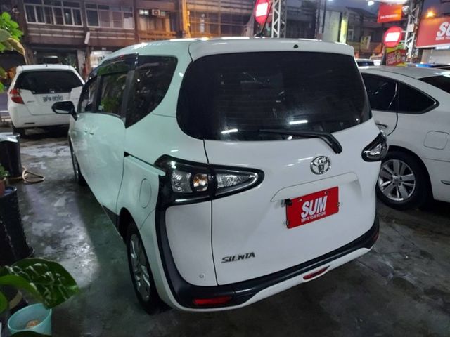 ~I-KEY~8安~車門感應~循跡防滑~車道偏移~場內國民車數十台~歡迎預約賞車~輕鬆全額貸~  第5張相片