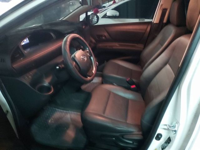 ~I-KEY~8安~車門感應~循跡防滑~車道偏移~場內國民車數十台~歡迎預約賞車~輕鬆全額貸~  第7張相片