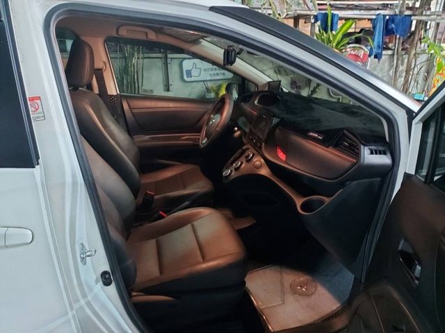 ~I-KEY~8安~車門感應~循跡防滑~車道偏移~場內國民車數十台~歡迎預約賞車~輕鬆全額貸~  第8張相片