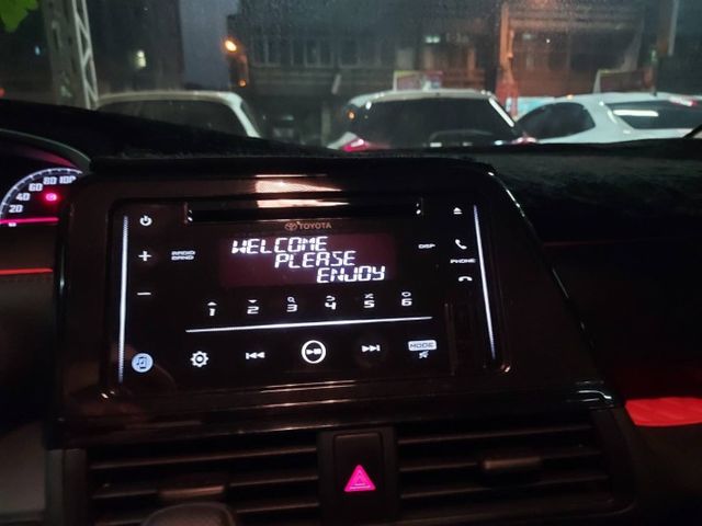 ~I-KEY~8安~車門感應~循跡防滑~車道偏移~場內國民車數十台~歡迎預約賞車~輕鬆全額貸~  第13張相片