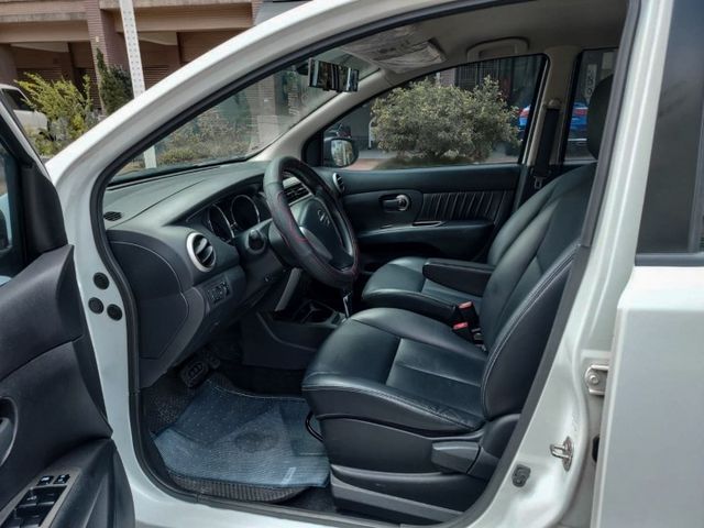 ~車頂架~雙安~ABS~空間大內裝美~場內國民車數十台~歡迎預約賞車~輕鬆全額貸~  第7張相片