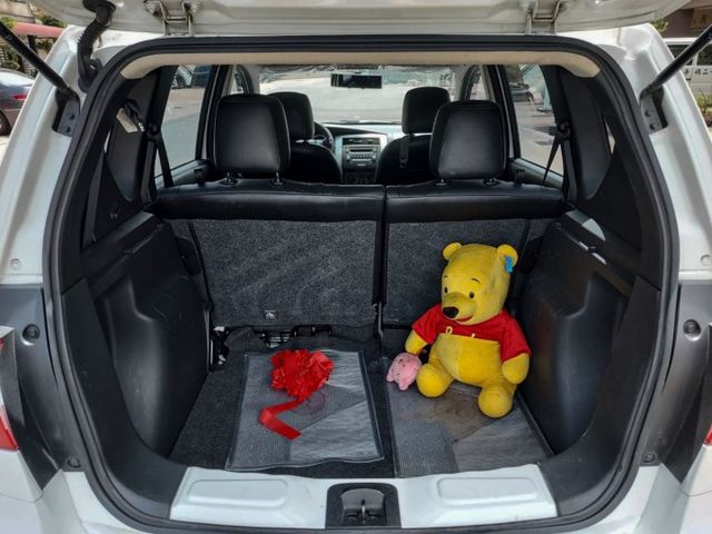 ~車頂架~雙安~ABS~空間大內裝美~場內國民車數十台~歡迎預約賞車~輕鬆全額貸~  第12張相片