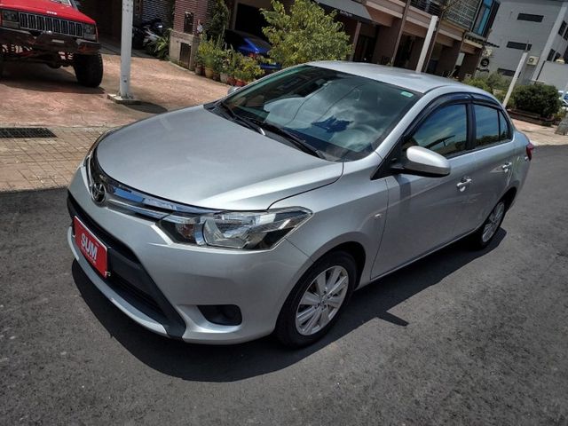 ~雙安~ABS~電視~衛星導航~車庫車~內裝美~場內國民車數十台~歡迎預約賞車~輕鬆全額貸~  第2張相片