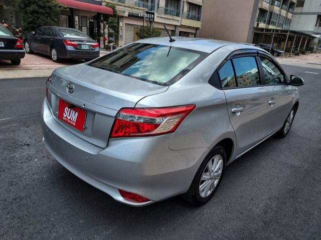 ~雙安~ABS~電視~衛星導航~車庫車~內裝美~場內國民車數十台~歡迎預約賞車~輕鬆全額貸~  第4張相片