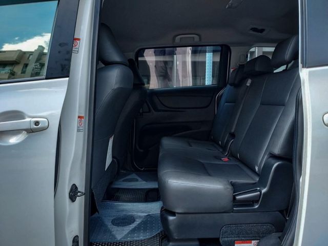 ~I-KEY~8顆安全氣囊~車門感應~恆溫~循跡防滑~場內同款車多台~歡迎預約賞車~輕鬆全額貸~  第9張相片