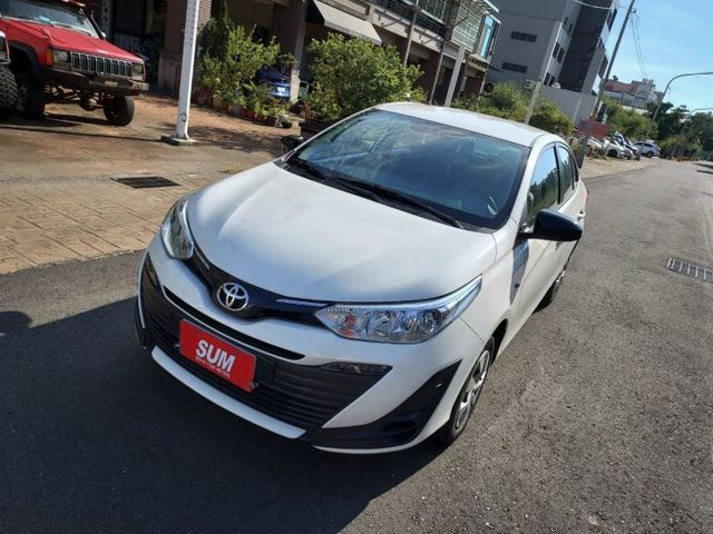 ~僅跑2萬公里~9顆安全氣囊~循跡防滑~ISOFIX~場內同款車多台~歡迎預約賞車~輕鬆全額貸~  第2張相片