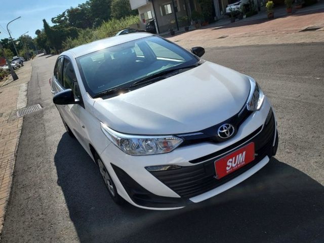 ~僅跑2萬公里~9顆安全氣囊~循跡防滑~ISOFIX~場內同款車多台~歡迎預約賞車~輕鬆全額貸~  第3張相片