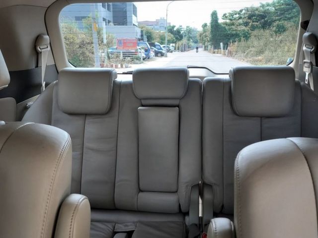 ~旗艦款~9安~I-KEY~雙電滑門~電尾門~循跡防滑~天窗~里程錶有更換過~歡迎預約賞車~輕鬆全額貸~  第9張相片