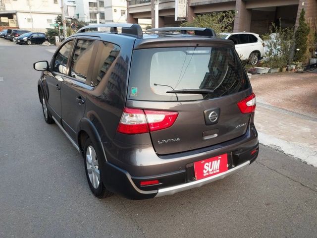 ~超值首選新款引擎~行李架~空間大~內裝美~都會型小休旅~場內國民車數十台~歡迎預約賞車~輕鬆全額貸～  第5張相片