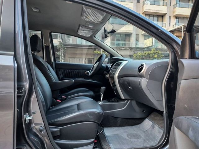 ~超值首選新款引擎~行李架~空間大~內裝美~都會型小休旅~場內國民車數十台~歡迎預約賞車~輕鬆全額貸～  第8張相片