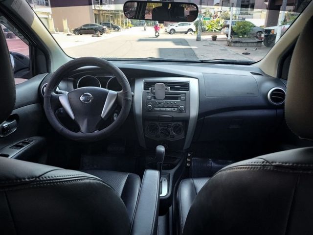 行家皮椅版~行李架~空間大~內裝美~都會型小休旅~場內國民車數十台~歡迎預約賞車~  第11張相片