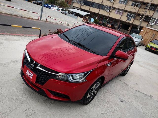 僅跑1萬!!~恆溫~4安~定速~循跡防滑~歡迎預約賞車~輕鬆全額貸~  第2張相片