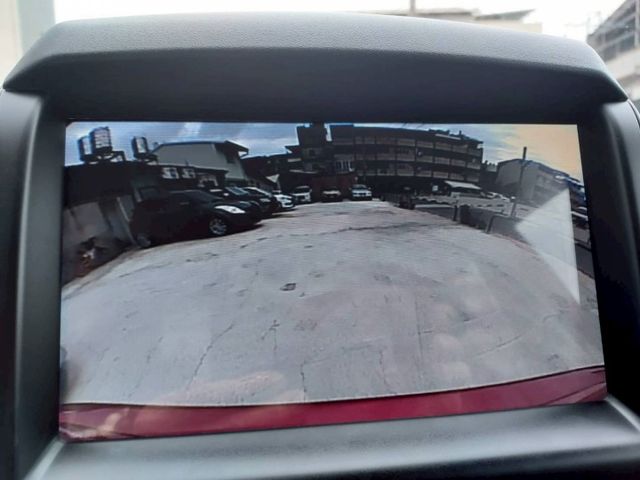 僅跑1萬!!~恆溫~4安~定速~循跡防滑~歡迎預約賞車~輕鬆全額貸~  第14張相片