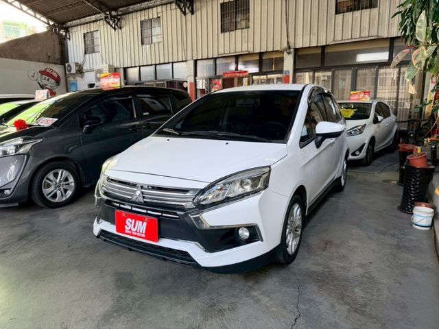 I-KEY~恆溫~雙安~電尾門~定速~循跡防滑~衛星導航~同款車多台~歡迎預約賞車~輕鬆全額貸~  第2張相片