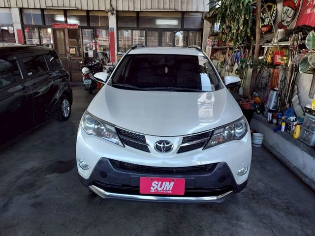 ~14年領牌~I-KEY~電動座椅~車門感應~恆溫~雙安～ABS~定速~多功能影音~歡迎預約賞車~輕鬆全額貸~  第1張相片