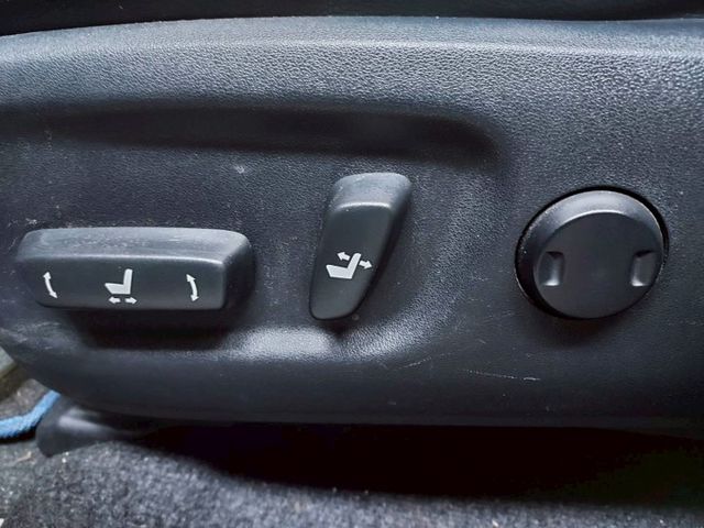 ~14年領牌~I-KEY~電動座椅~車門感應~恆溫~雙安～ABS~定速~多功能影音~歡迎預約賞車~輕鬆全額貸~  第11張相片