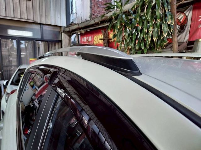 ~14年領牌~I-KEY~電動座椅~車門感應~恆溫~雙安～ABS~定速~多功能影音~歡迎預約賞車~輕鬆全額貸~  第15張相片