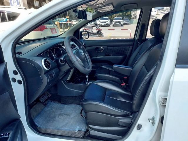 行家皮椅版~行李架~空間大~內裝美~都會型小休旅~場內同款車多台~歡迎預約賞車~輕鬆全額貸~  第7張相片