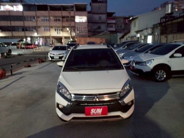 頂級版~I-KEY~電動尾門~車門感應~定速~循跡防滑~盲點偵測~場內同款車多台~歡迎預約賞車~輕鬆全額貸~  第1張相片