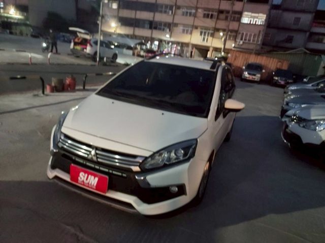 頂級版~I-KEY~電動尾門~車門感應~定速~循跡防滑~盲點偵測~場內同款車多台~歡迎預約賞車~輕鬆全額貸~  第2張相片