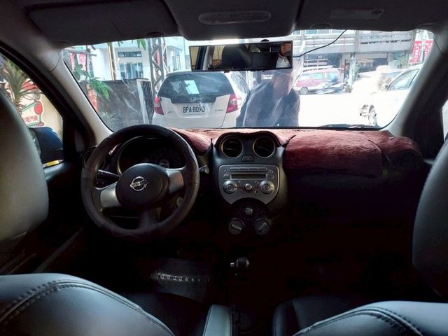 ~加碼贈送安卓機~雙安~ABS~空間大~車庫車~內裝美~場內小車數十台~歡迎預約賞車~輕鬆全額貸~  第11張相片