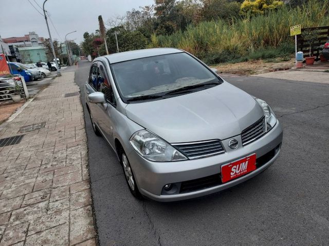 ~I-KEY~定速~大螢幕安卓機~僅開9萬公里～空間大～內裝美～場內國民車數十台～歡迎預約賞車~輕鬆全額貸~  第3張相片