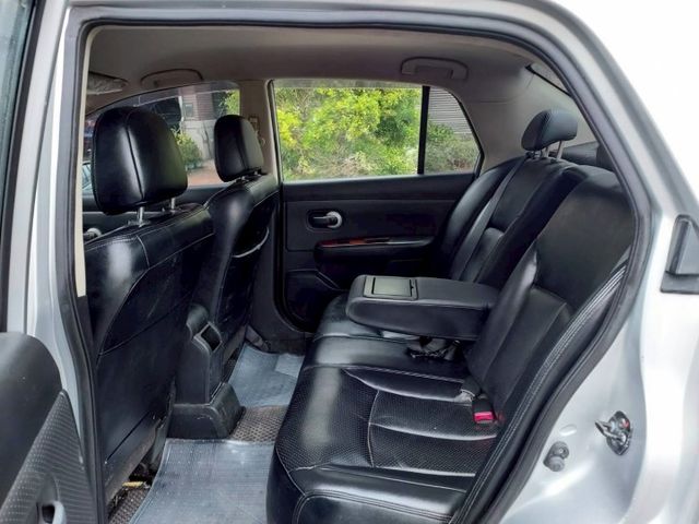 ~I-KEY~定速~大螢幕安卓機~僅開9萬公里～空間大～內裝美～場內國民車數十台～歡迎預約賞車~輕鬆全額貸~  第9張相片