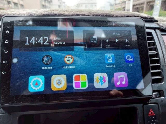 ~I-KEY~定速~大螢幕安卓機~僅開9萬公里～空間大～內裝美～場內國民車數十台～歡迎預約賞車~輕鬆全額貸~  第13張相片