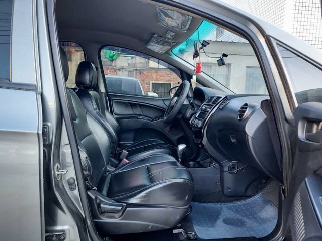 ~雙安~ABS~循跡防滑~恆溫~場內同款車多台~歡迎預約賞車~輕鬆全額貸~  第8張相片