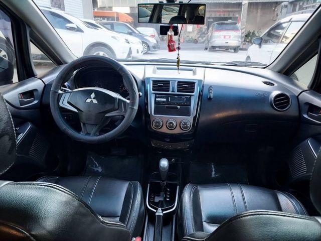 ~雙安~ABS~循跡防滑~恆溫~場內同款車多台~歡迎預約賞車~輕鬆全額貸~  第11張相片