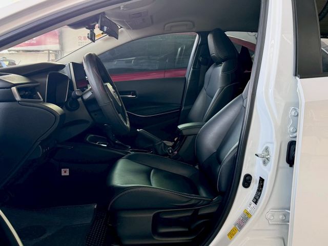 ~12代豪華+~i-key~摸門~恆溫~9安~ACC跟車~車道偏移~定速~循跡防滑~盲點偵測~環景~多功能影音~輕鬆全額  第7張相片