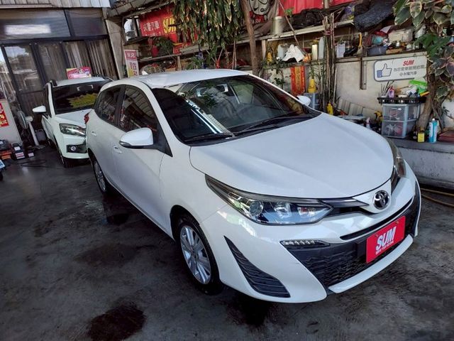 ~雙安~恆溫~循跡防滑~多功能影音~鋁圈~場內同款車多台~歡迎預約賞車~輕鬆全額貸~  第3張相片