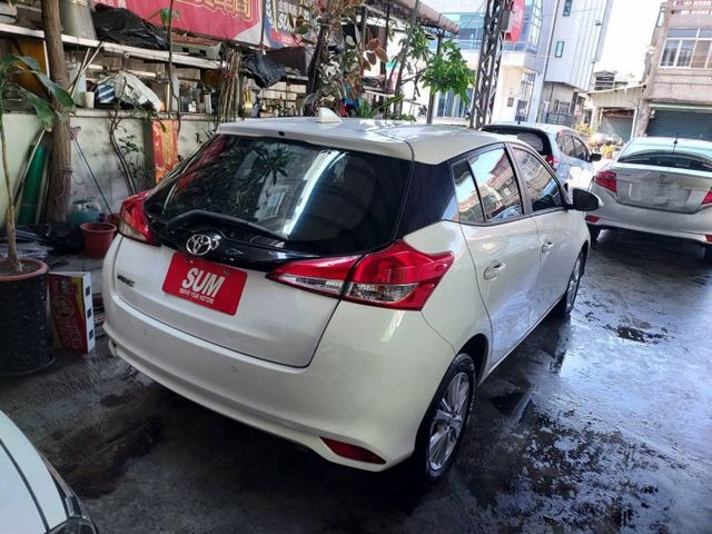 ~雙安~恆溫~循跡防滑~多功能影音~鋁圈~場內同款車多台~歡迎預約賞車~輕鬆全額貸~  第4張相片